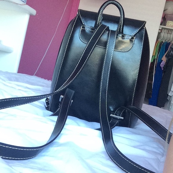 Classic double pocket GUCCI bag - Picture 2 of 4